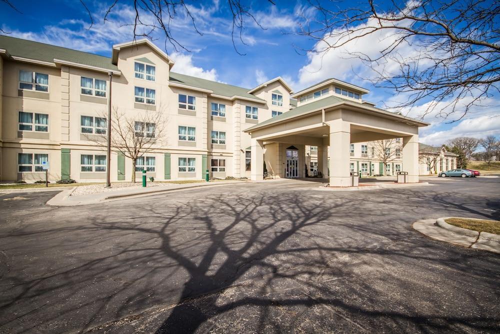 Comfort Suites Madison West Exterior photo